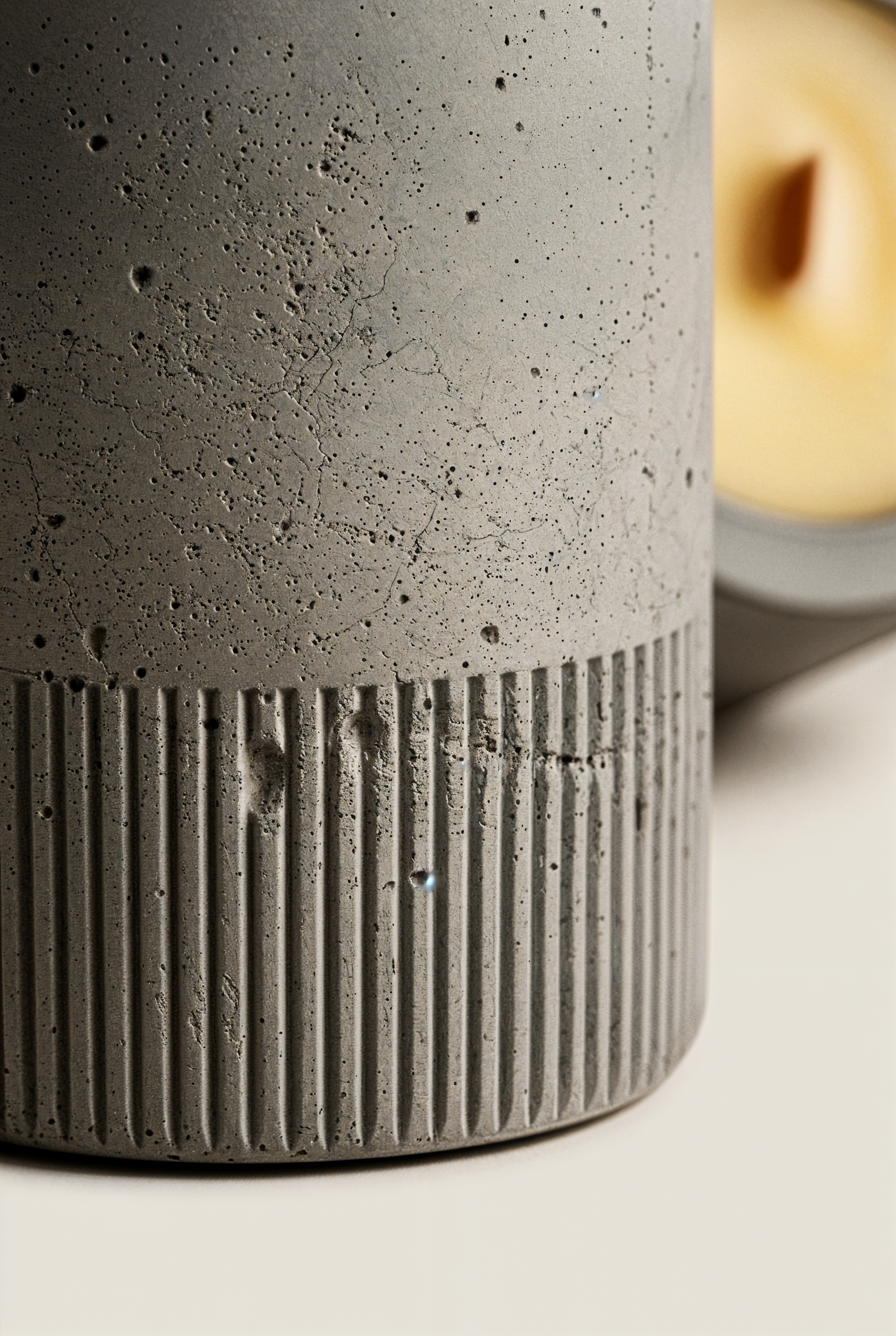 Bougie béton en cire de soja parfumée Dune — studio