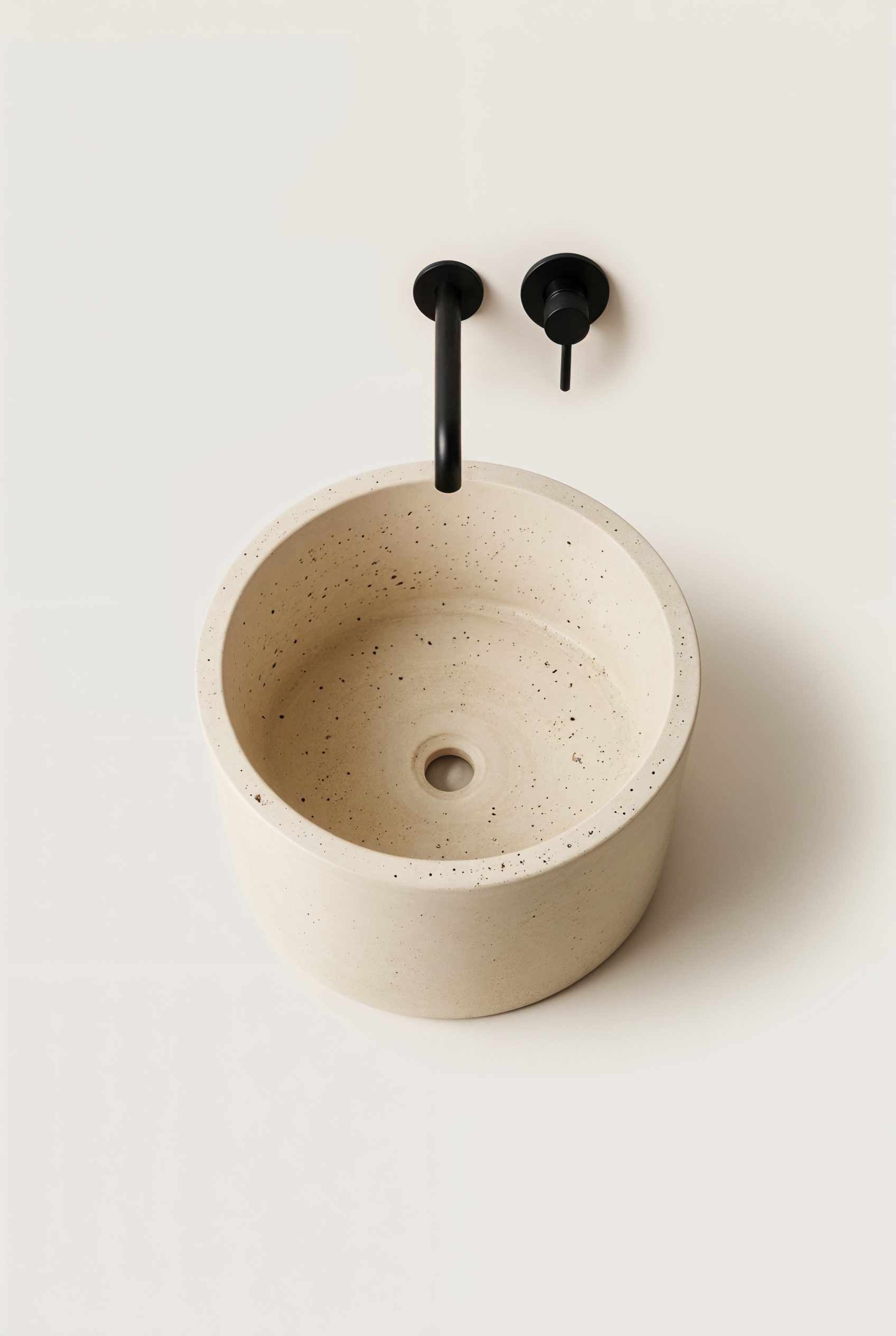 Vasque Totem en béton style contemporain — studio