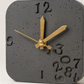 Horloge à poser design moderne en béton – Huruf — studio