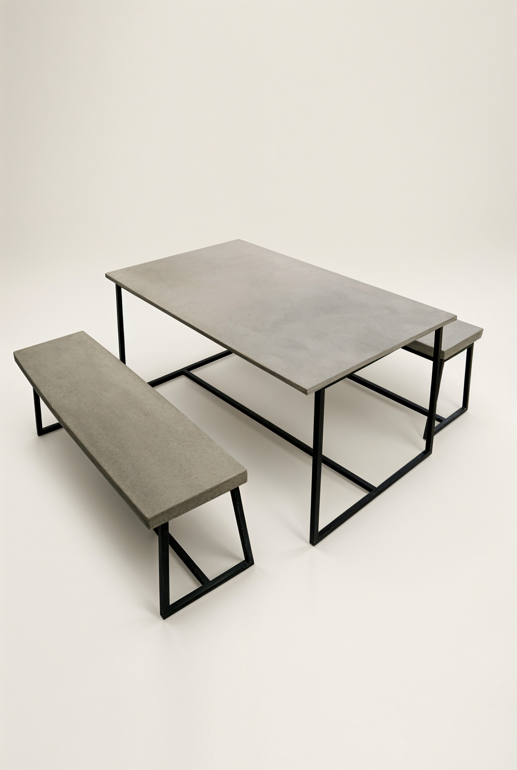 Table et banquettes Héphaïstos — studio