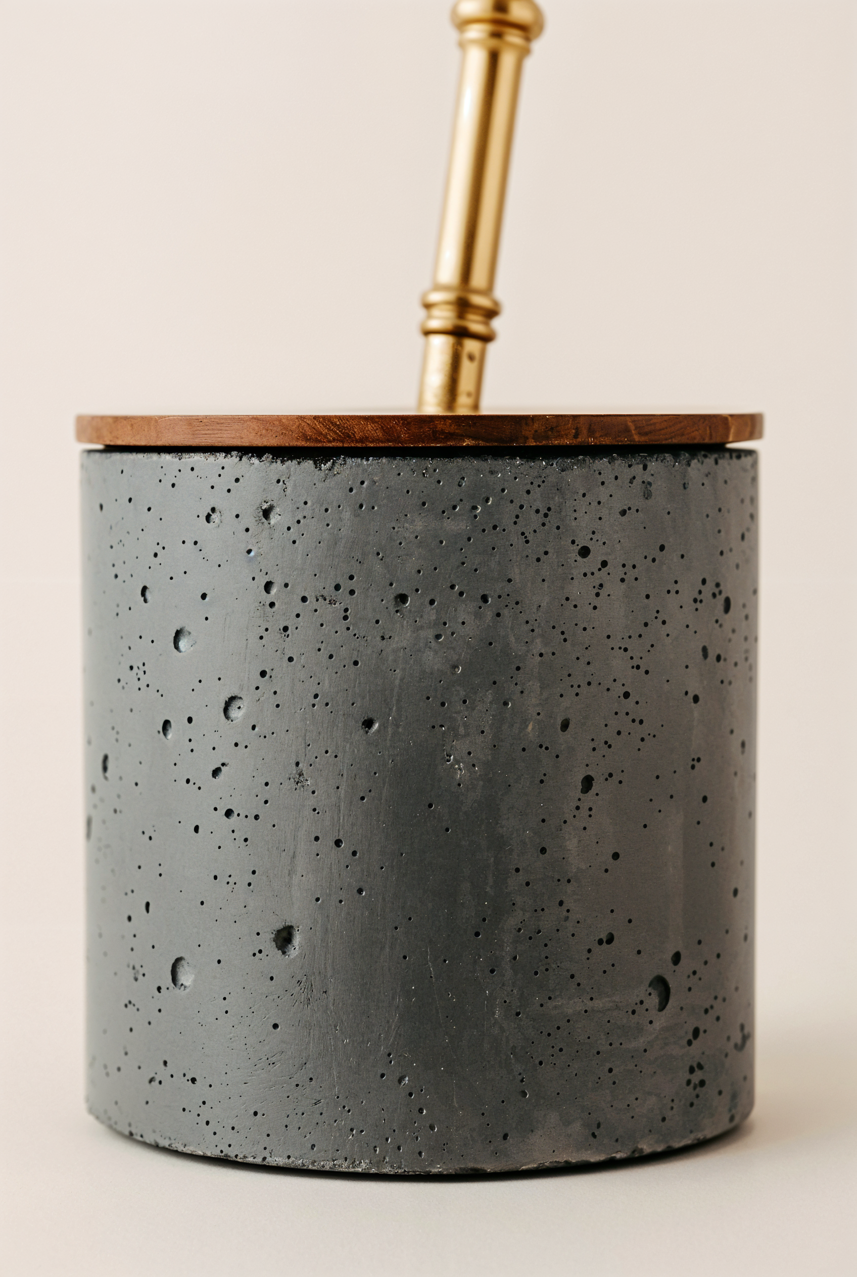 Porte Brosse en béton de Toilette — studio