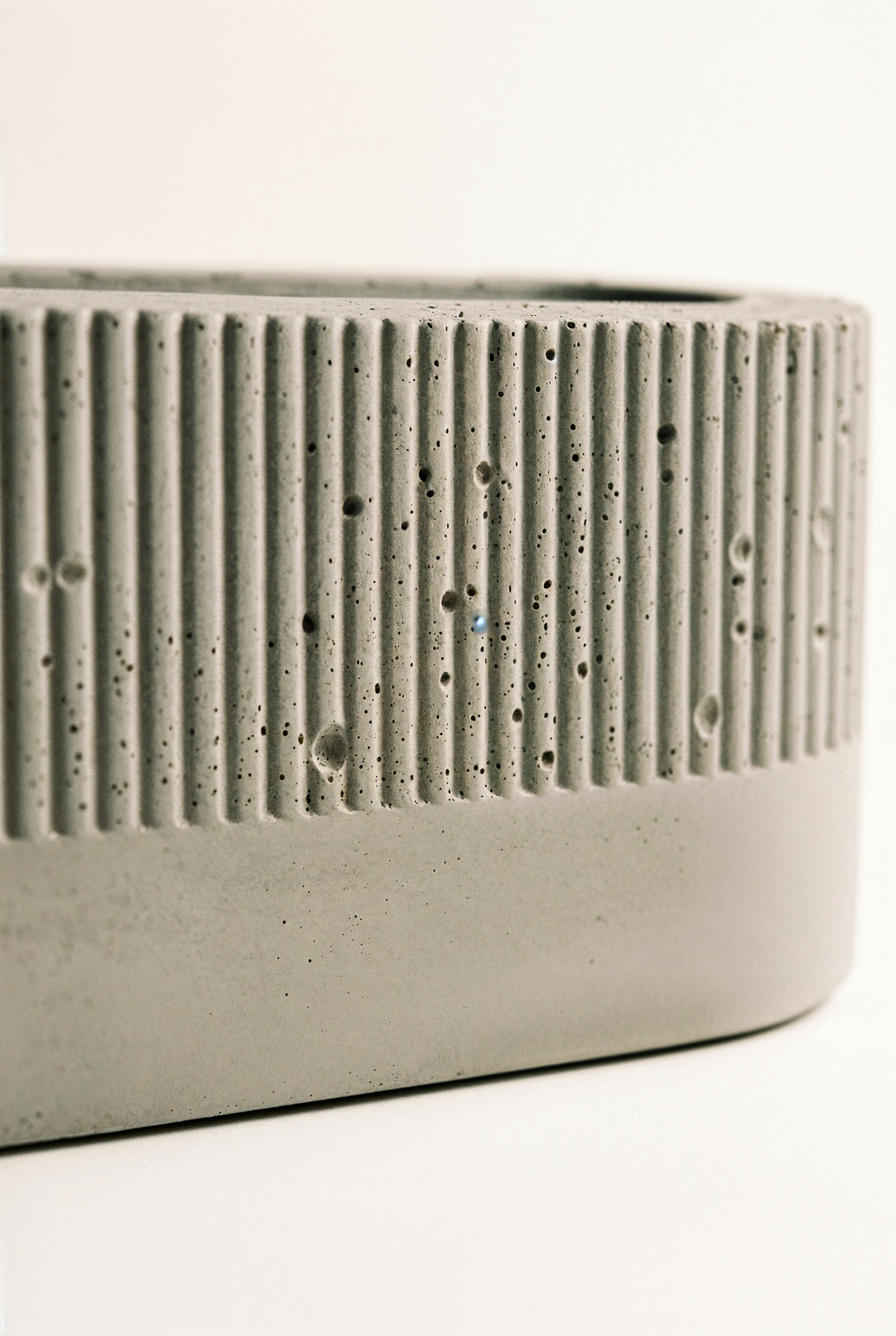 Porte mémo Dune en béton GRFC. — studio