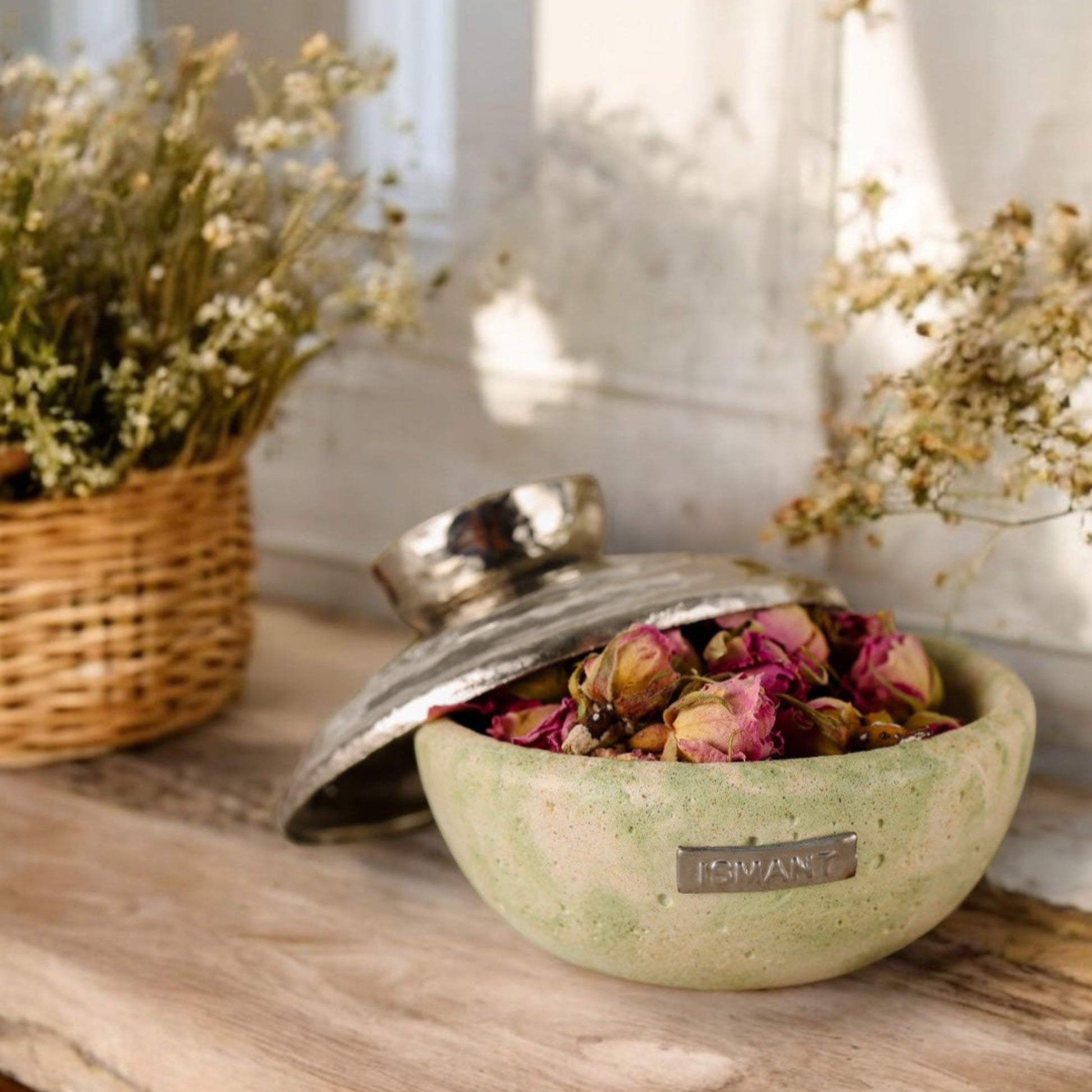 Bol Eclat en béton avec couvercle en cuivre - Ismant 11