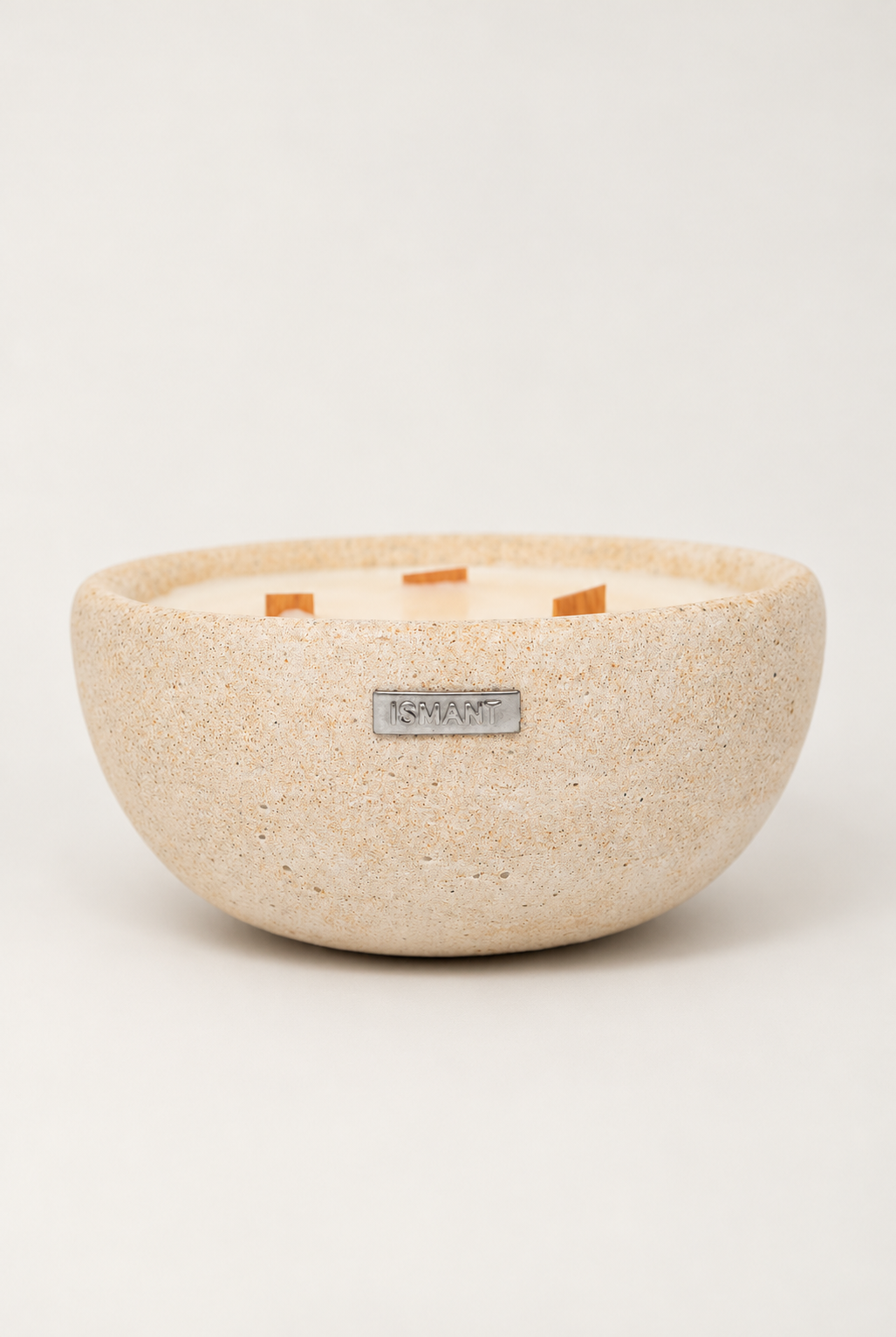 Bougie Bol en béton GFRC — bougie blanc ivoire, taille M — fond blanc cassé