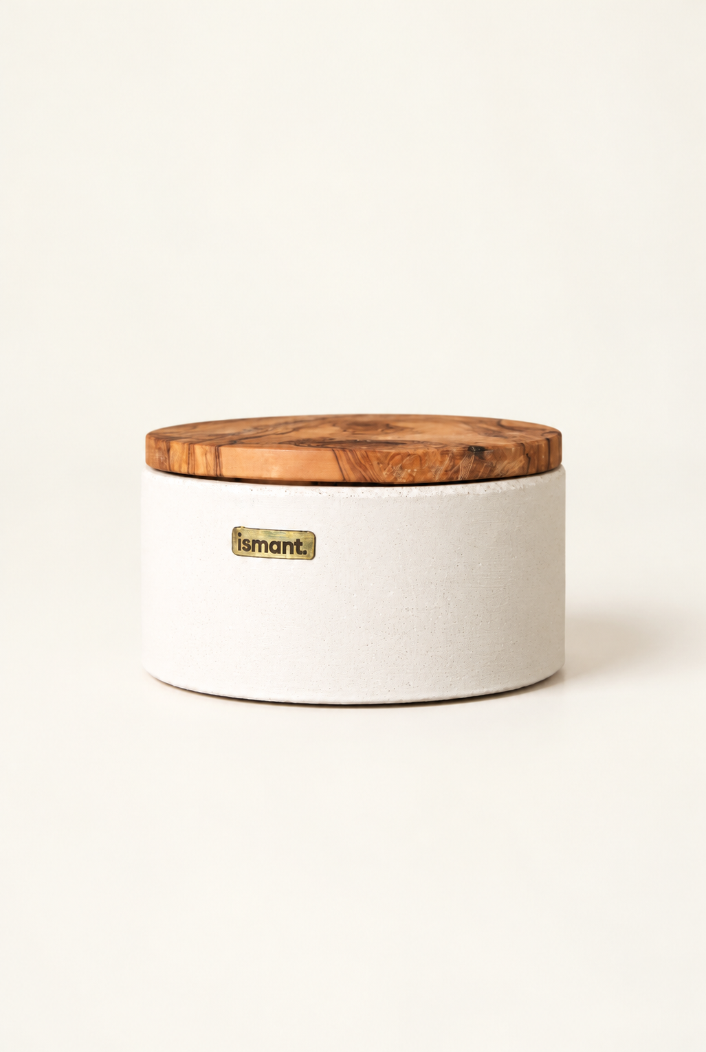 Diffuseur de parfum passif Ismant : boîte ronde en béton, couvercle en bois, pierres de perlite