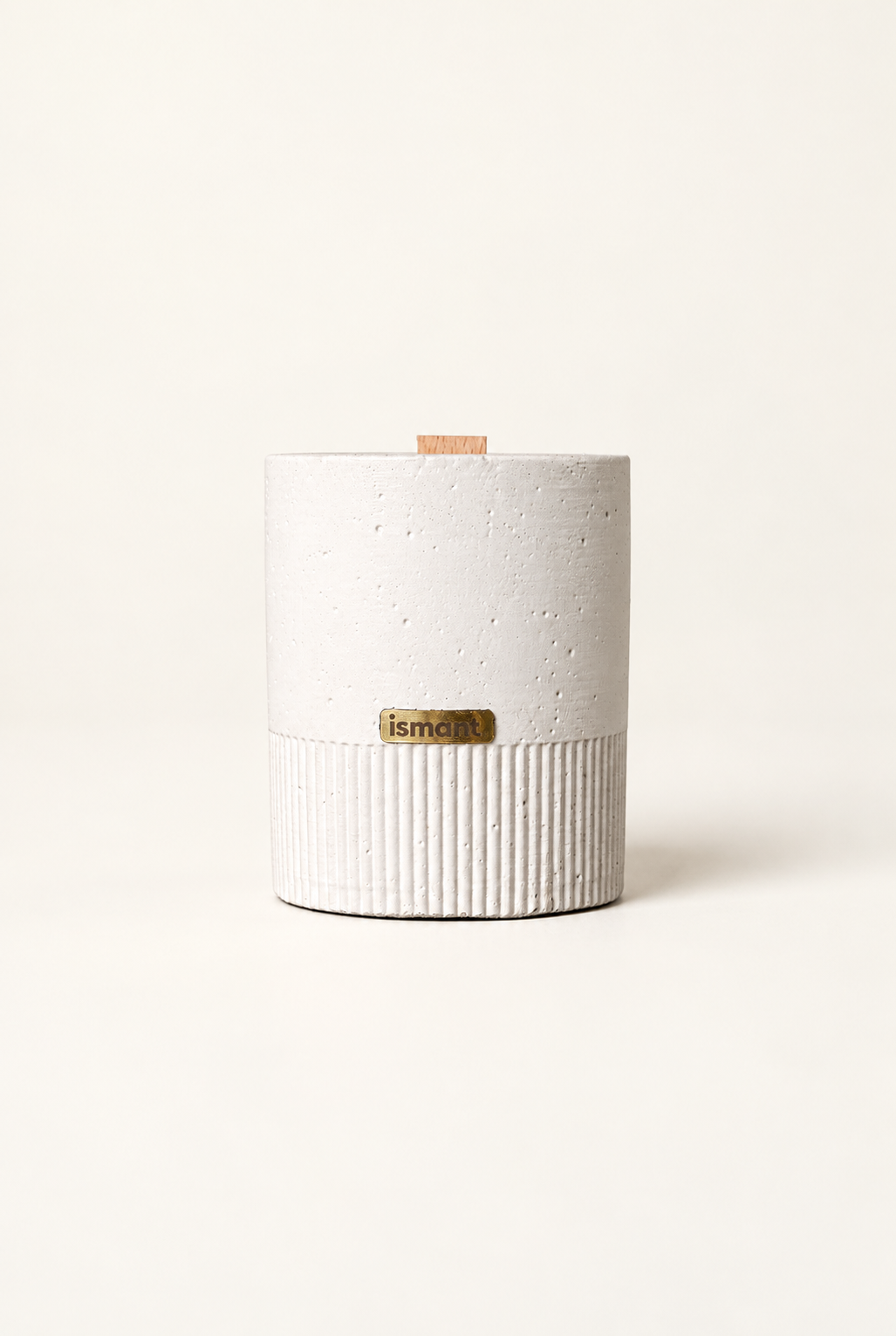 Coffret Brume Ismant : bougie à mèche en bois et boîte à mouchoirs en béton
