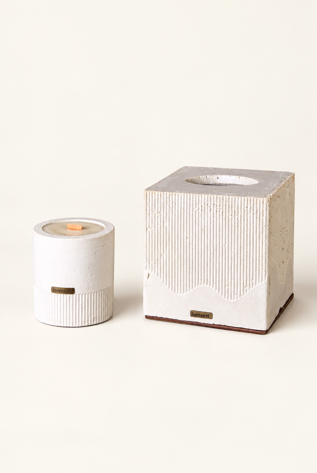 Coffret Brume Ismant : bougie à mèche en bois et boîte à mouchoirs en béton
