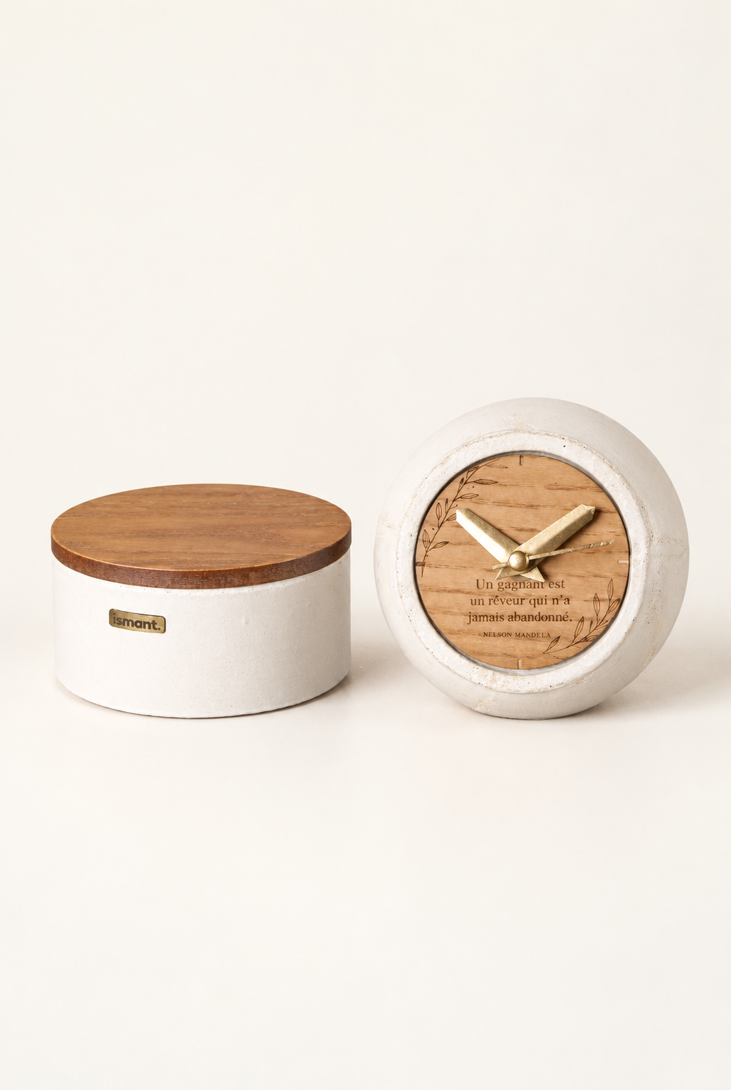 Coffret Subtil Ismant : horloge en bois gravé et diffuseur de parfum en béton