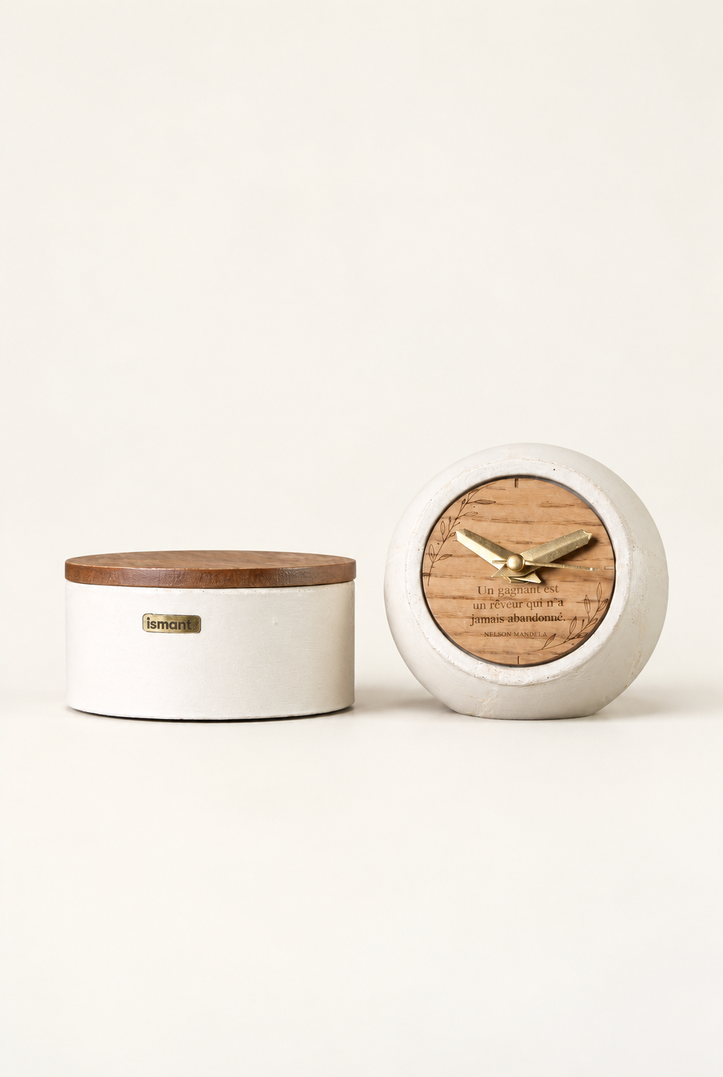 Coffret Subtil Ismant : horloge en bois gravé et diffuseur de parfum en béton