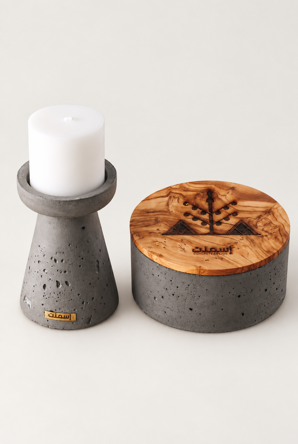 Pack cadeau Oliveraie en béton S — ensemble gris avec bougie et boîte — fond blanc cassé